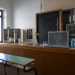 E se allultimo piano  presente un attrezzatissimo laboratorio di fisica e chimica...